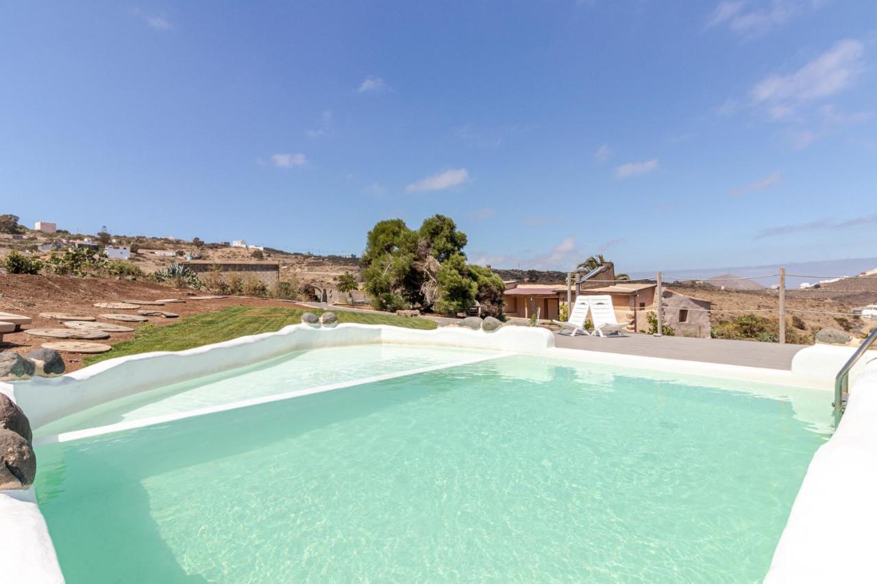 Flatguest Charming House + Pool + Terrace + Views Villa Santa Maria de Guia de Gran Canaria Luaran gambar